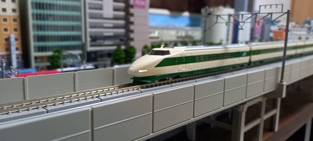 TOMIX 200系F編成 | 新幹線メインな鉄道模型