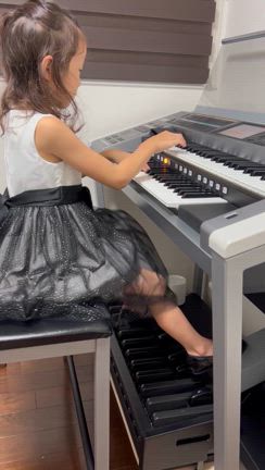 エレクトーン補助ペダルから異音の記事動画