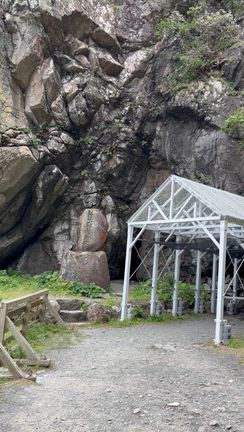 【3212】室戸岬の洞窟で運気をあげるの記事動画