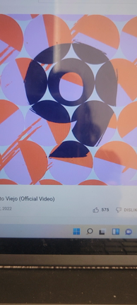 Carlos Vives " Baloncito Viejo" 新曲発表の記事動画