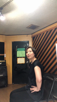 座って歌う時の姿勢(前編)の記事動画