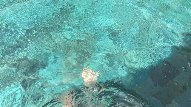 撮影でベトナムに来ていますの記事動画