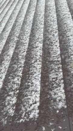 初雪　雪の季節がはじまりました！の記事動画