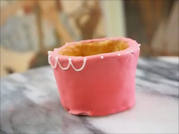アリスのお菓子絵本♡ティーカップクッキーで終わらないお茶会♡の記事動画