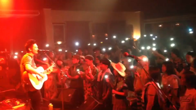 Live Like A Lily と 全国ツアーの記事動画