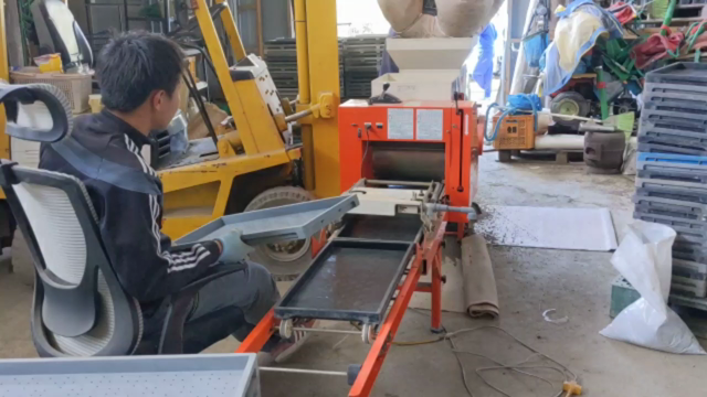 【音出ます】土入れ中♪の記事動画