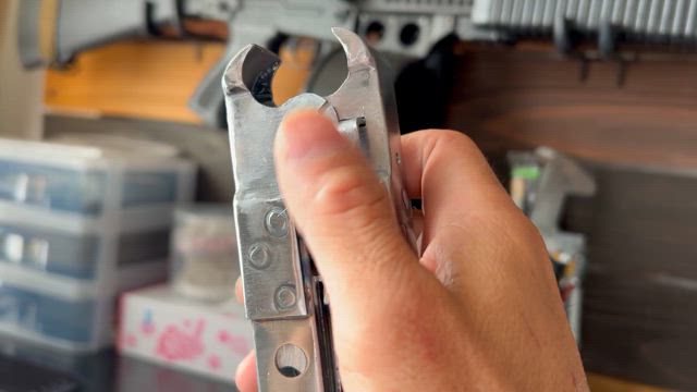 STONER63専用バイポット製作の記事動画