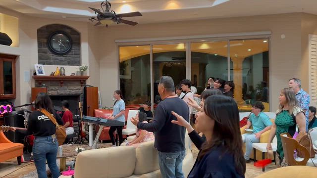 Arizona リバイバルの記事動画