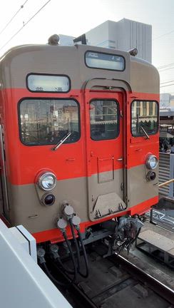 東武鉄道【 船橋駅で8111F 幕回し】の記事動画