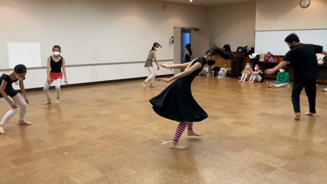 衣装取り掛かり始めましたの記事動画