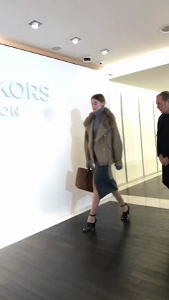 MICHAEL  KORS TRUNK SHOWの記事動画