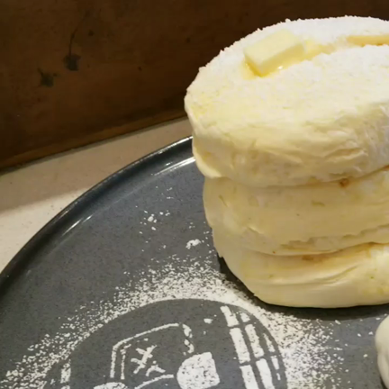 揺らせばプルンプルン♪豊満パンケーキ♡の記事動画