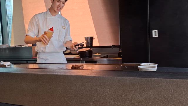 7/9　#四万六千日　浅草寺のあとのランチは　#TEPPANYAKI 10 SHIBUYAの記事動画