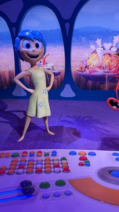 マイエレメントとインサイドヘッド【ムンドピクサーの世界展】職場の