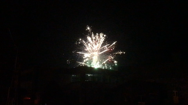 お盆お楽しみ花火大会の記事動画