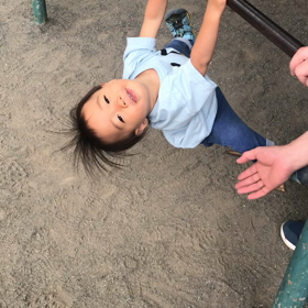 鉄棒の練習の画像