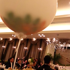 ビックリ ！超超超巨大バルーンドロップの画像