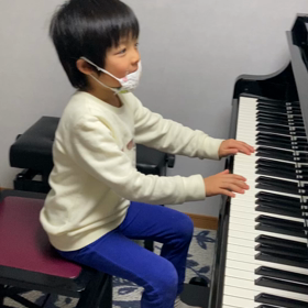 生徒さんがひきたくなるピアノの画像