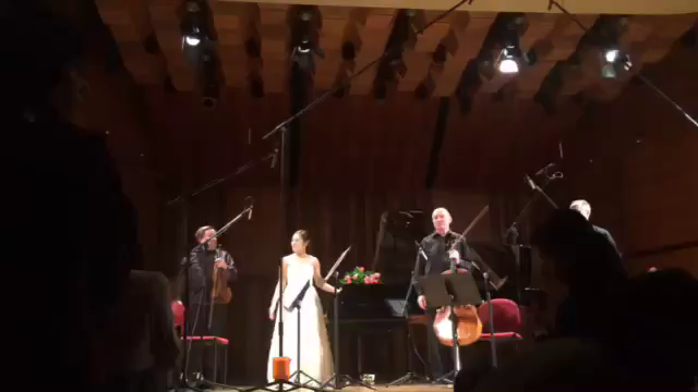 Recital w filharmonii narodowej♪の記事動画