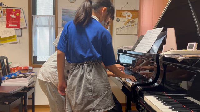 壮大な？連弾企画の練習の記事動画