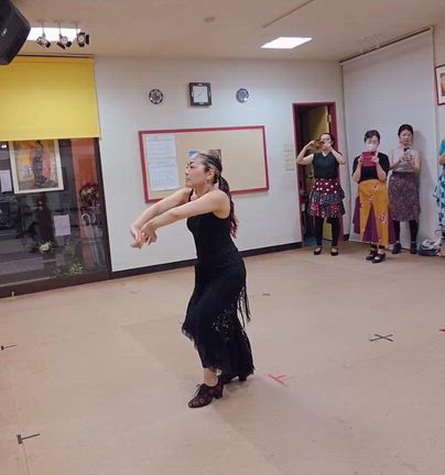 かっこよく踊る秘訣は「クエルポ」にあり【レッスン動画あり】の記事動画