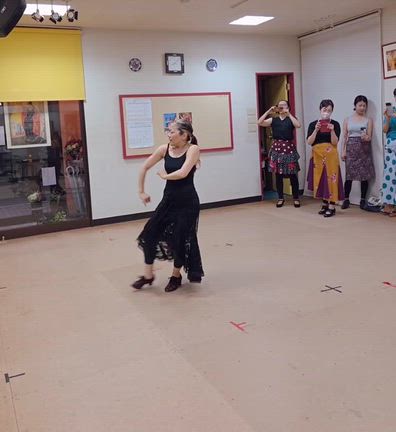 かっこよく踊る秘訣は「クエルポ」にあり【レッスン動画あり】の記事動画