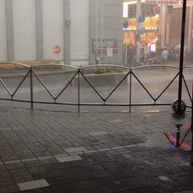 駅前で・・・の画像