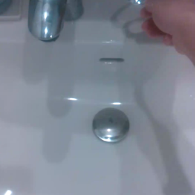 洗面所の排水の画像