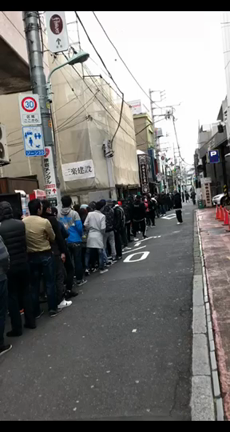 kaws @tokyo23の記事動画