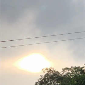 UFO型の太陽から何か光線が出てる☀️✨❓の画像