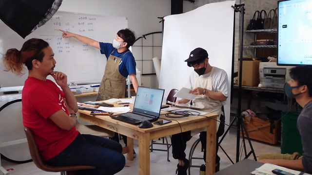 ②財布職人が本気で作る「大人ペンケース」　開発風景の記事動画
