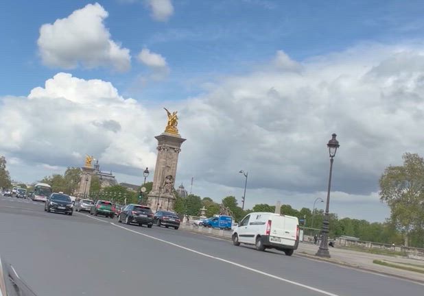 第1732回 Parisで1番美しい橋の記事動画