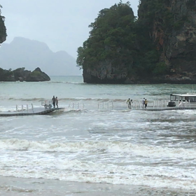 センタラ グランド ビーチ リゾート & ヴィラス クラビの画像