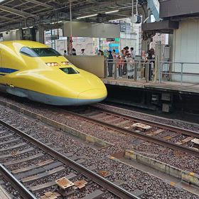 新幹線ドクターイエローの画像