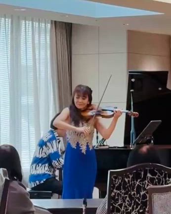 ヴァイオリン×ピアノ デュオ　アフタヌーンコンサート無事終了♪の記事動画