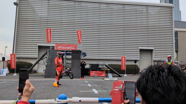 モーターサイクルショーとSTAR GLOW、2026の記事動画