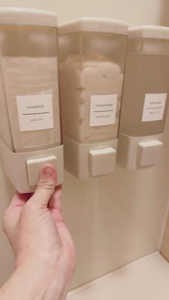 ちょっと待って？何でもっと早く買わなかった？スリコのディスペンサーの記事動画