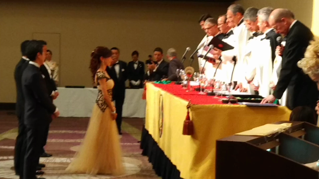 シャンパーニュ騎士団シュヴァリエに叙任されました☆の記事動画