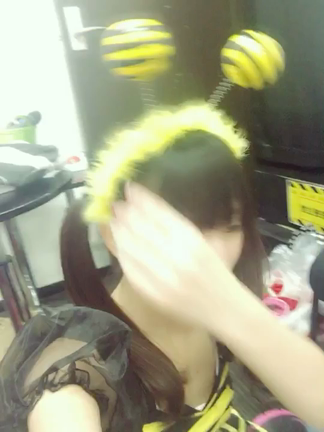 蜂さんとサンタライブ撮影画像の記事動画