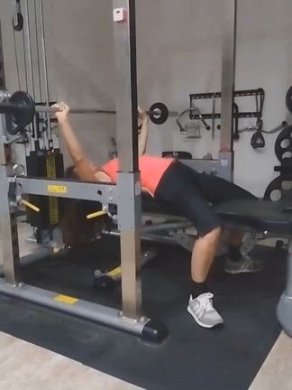 60歳・女性　約1年経過時点での素晴らし過ぎるビフォーアフター(*^^*)の記事動画