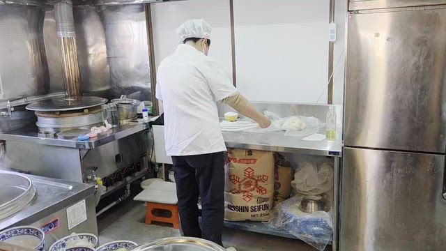 本日は定休日の記事動画
