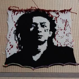 BUCK-TICKの今井さんを編み込んだ毛糸をほどくの画像