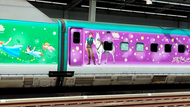 東北新幹線ファンタジースプリングス号に遭遇！の記事動画