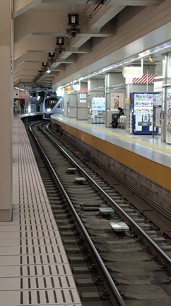 東武鉄道「新型特急スペーシアX」の乗り心地は！の記事動画