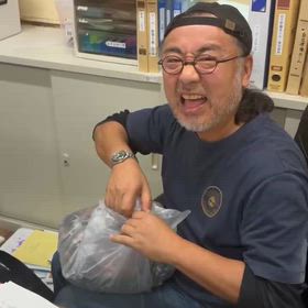贈り物に大爆笑！！の画像
