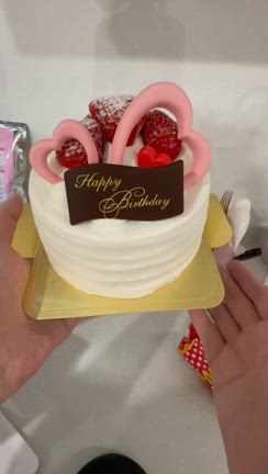 【ケーキとイタリア料理 ミーオ 福島店 】でケーキ購入の記事動画