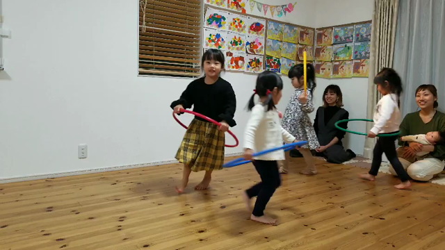リトミックでやっている事は、何に繋がる？の記事動画