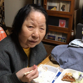 お母さんと夜ご飯（＾ω＾）の画像