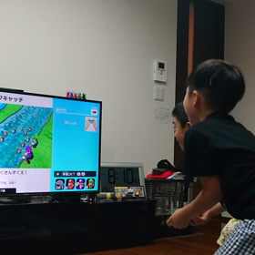 飛び跳ねるの画像