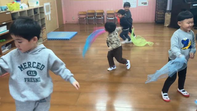 12月・1月生まれのお友達〜♡の記事動画